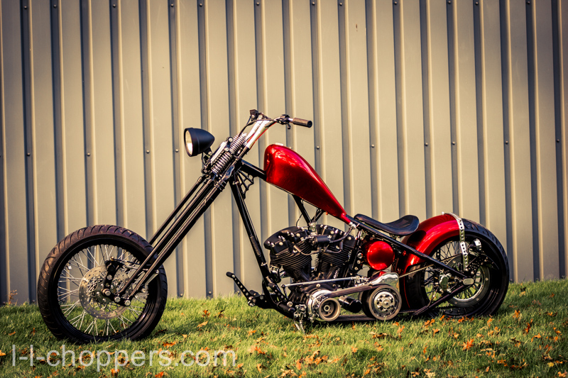 http://www.l-l-choppers.com/wp-content/uploads/2016/03/Fred_JJ-129-Hardtail-frame-with-single-down-tube.jpg